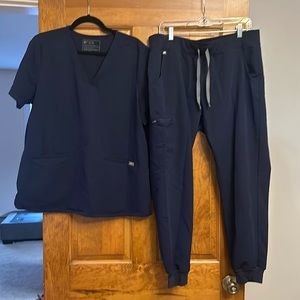 Figs Navy Scrub Set- Size XL